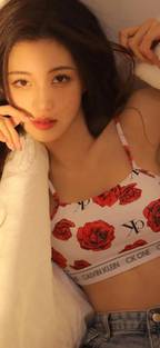 莉莉·詹姆斯 